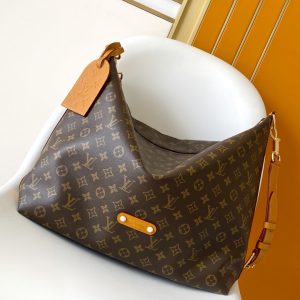 Boutique LV retro handbag