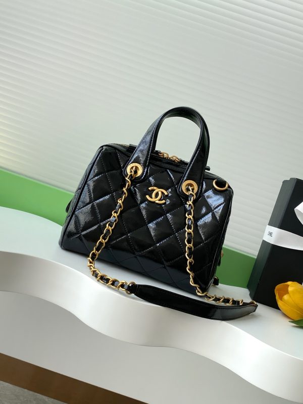 Chanel carrying a shoulder bag