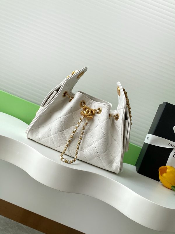 Retro gold coin button drawstring bucket bag - Image 4
