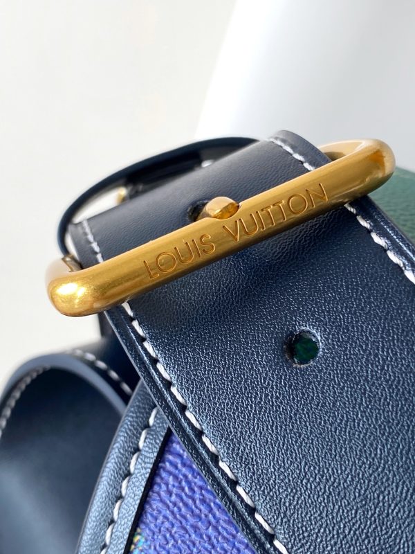 M15187 Top Original Foreign Order - Image 3